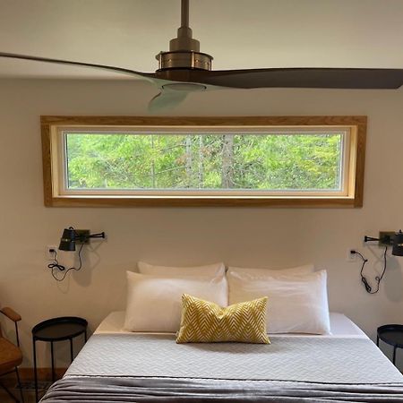 Stone Cove Waterfront Adults Only B&B Tobermory Exteriör bild