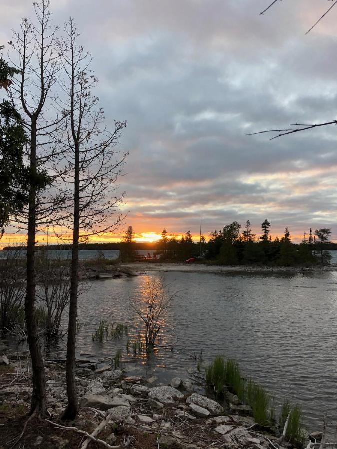 Stone Cove Waterfront Adults Only B&B Tobermory Exteriör bild