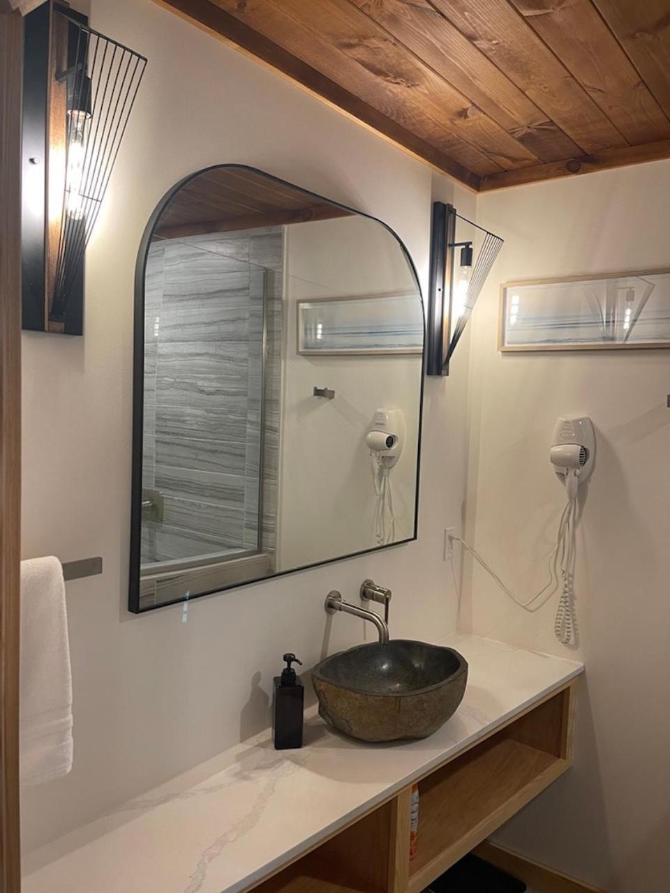 Stone Cove Waterfront Adults Only B&B Tobermory Exteriör bild